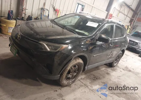 2016 Toyota Rav4 Le z USA, uszkodzony, nr VIN 2T3BFREV9GW461137